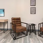 Pine Suite - Studio Apartment - Talbot Road